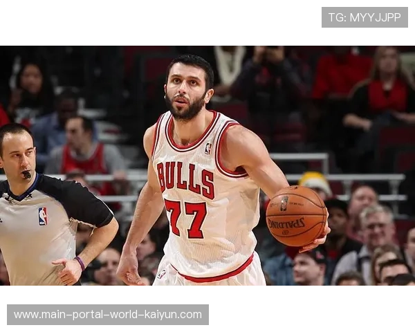 阿布扎比统一老将塔迪奇传球造险 塞尔维亚球星经验助控场 阿布扎比统一老将塔迪奇传球造险 塞尔维亚球星经验助控场